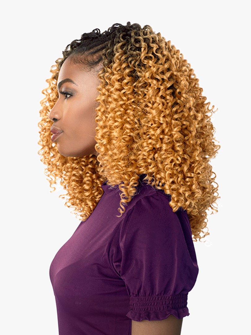 Model wearing Lulutress 2X Curly 3B crochet hair: medium length, ombre dark to golden blonde curls.
