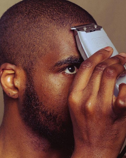 Andis 04780 Professional T-Outliner Beard & Hair Trimmer for Men with Carbon Steel T-Blade, Bump Free Technology  Corded Electric Beard Trimmer